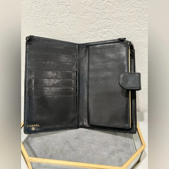 Chanel Caviar Timeless CC French Wallet in Black